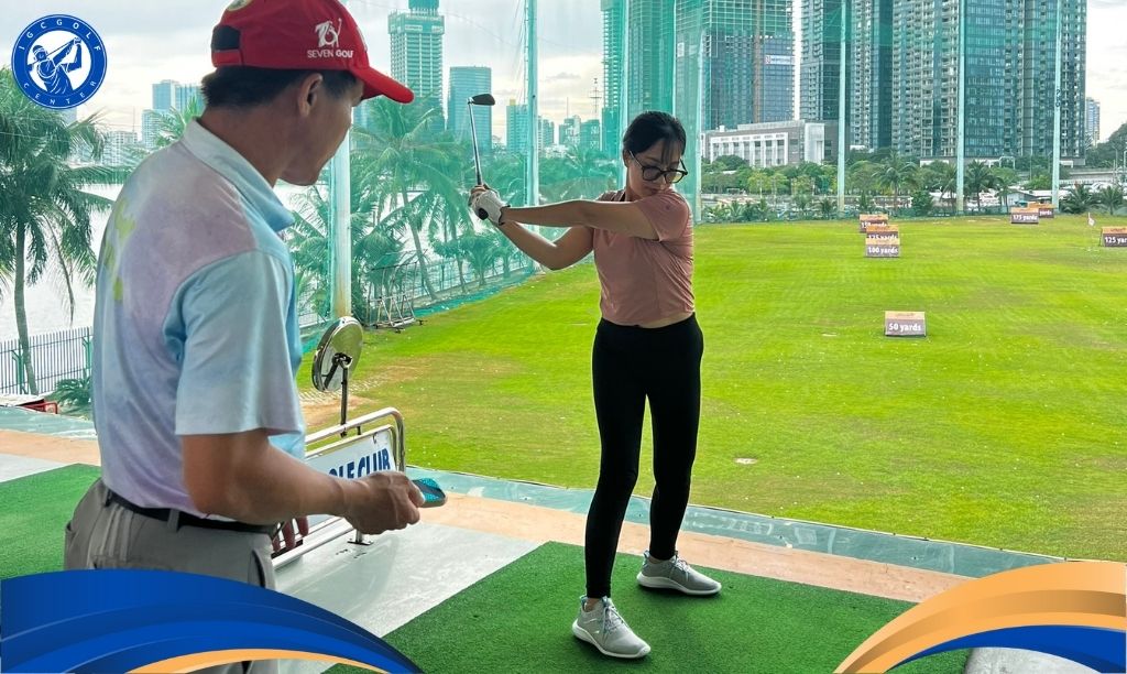 Các HLV chuyên dạy Golf cơ bản cho người chơi mới