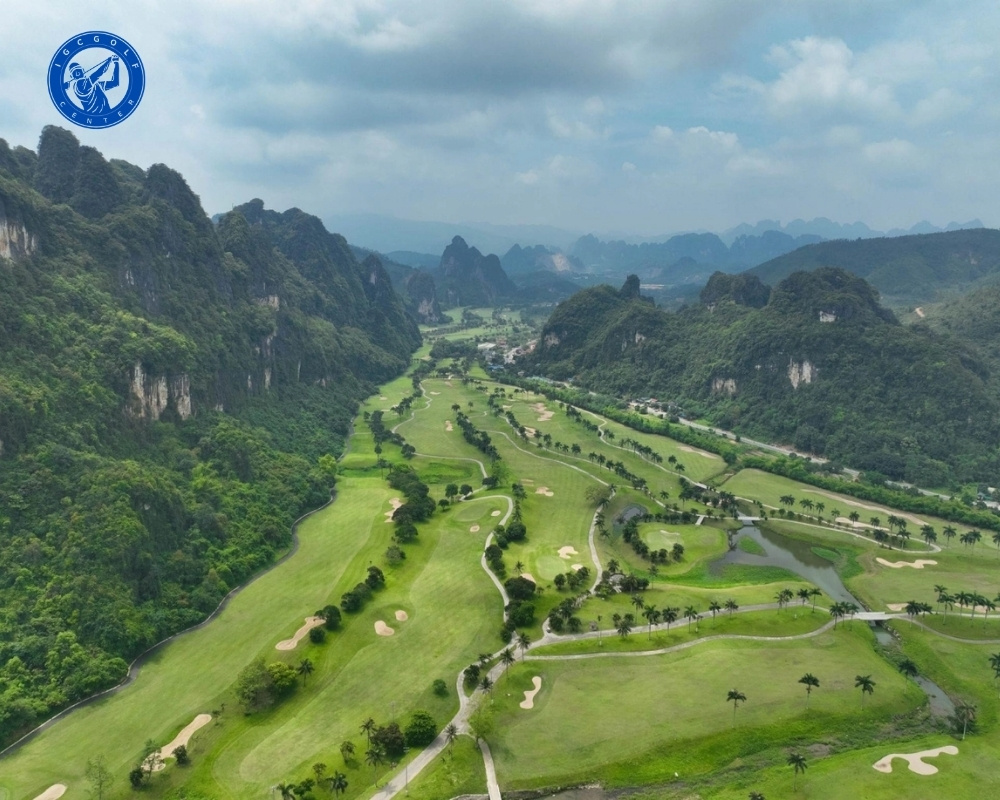 Học đánh Golf tại Hòa Bình ở Phoenix Golf & Resort