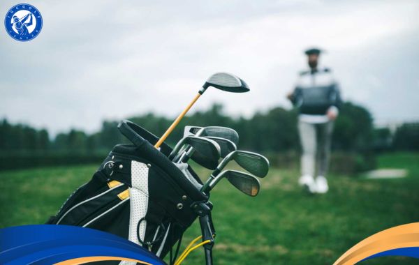 Số ngăn trong túi đựng gậy golf pmg